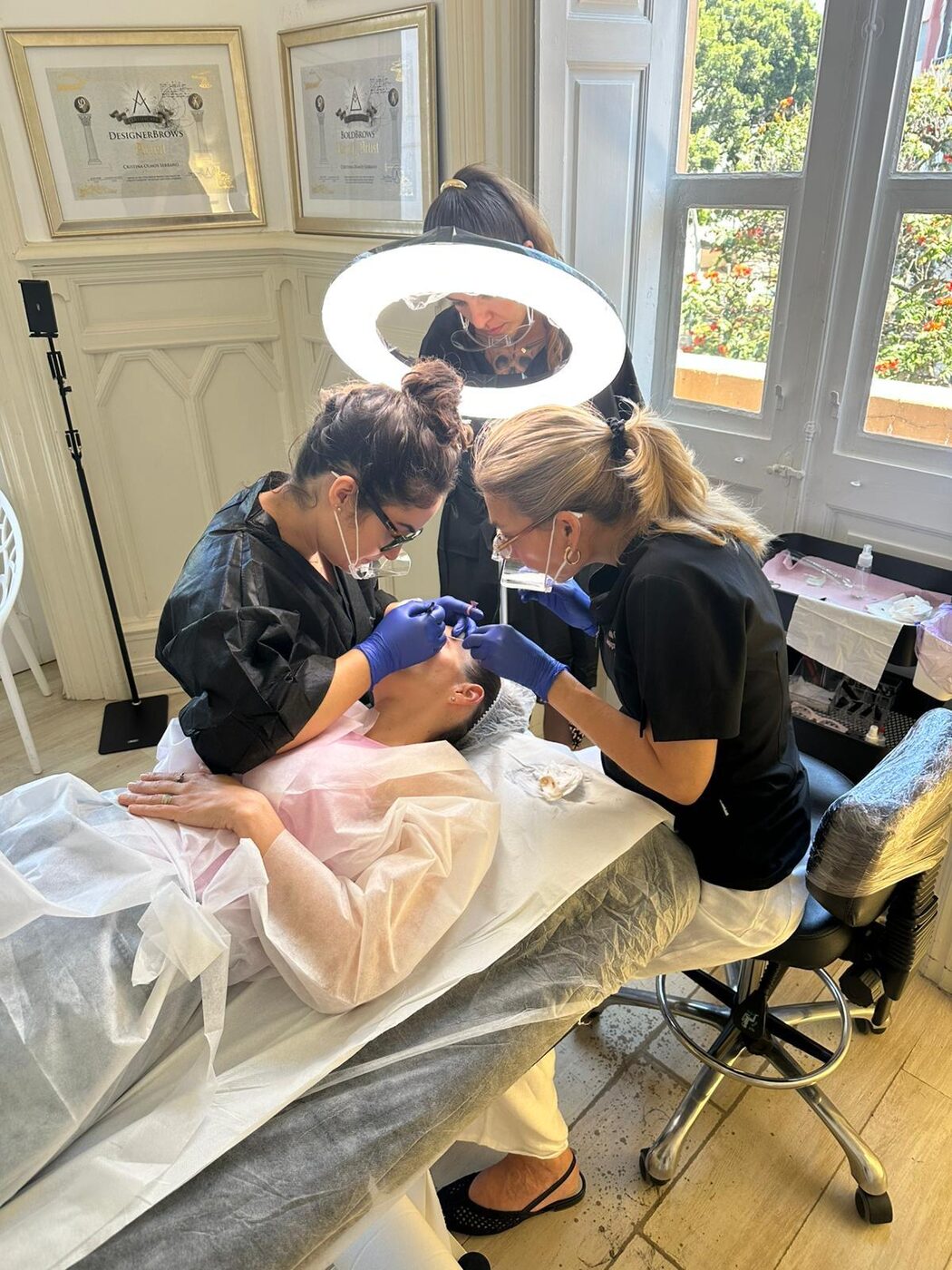 Masterclass de microblading con profesionales de referencia
